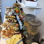 Pensión Mia